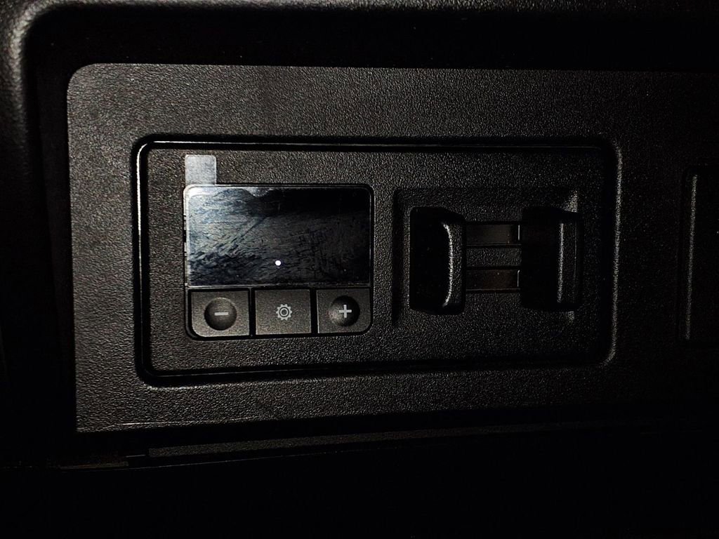 Used 2018 Nissan Titan Platinum Reserve w/ Platinum Utility Package image 23