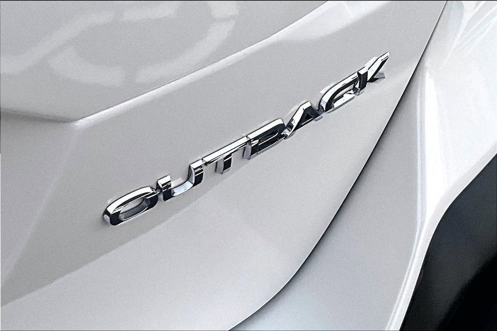 Used 2024 Subaru Outback Premium image 23