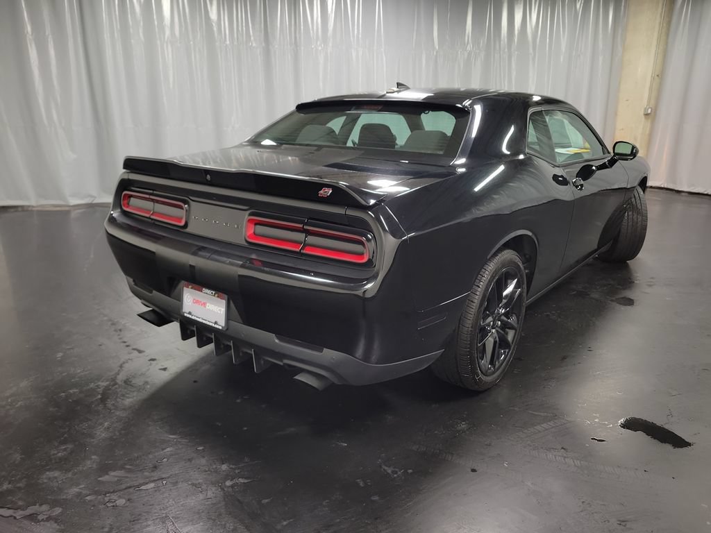 Used 2022 Dodge Challenger GT AWD/4WD image 8