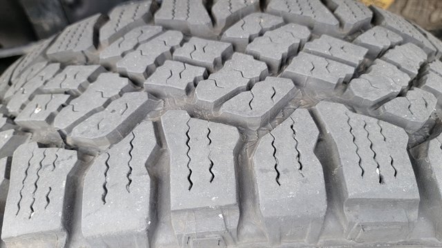 Used 2020 Chevrolet Colorado ZR2 image 18