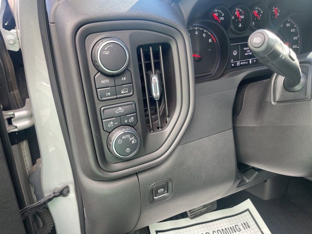 Used 2022 Chevrolet Silverado 1500 Custom image 36