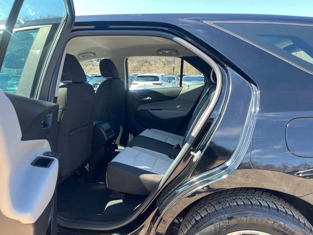 Used 2020 Chevrolet Equinox LS image 27