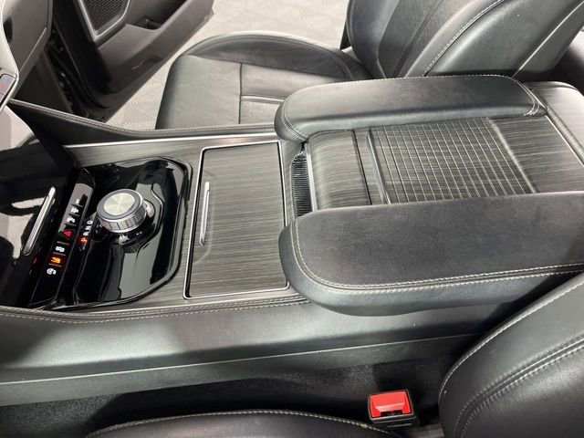 Used 2024 Jeep Wagoneer Series II w/ Flexible Seating Group image 27