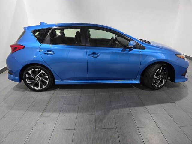 Used 2017 Toyota Corolla iM image 6