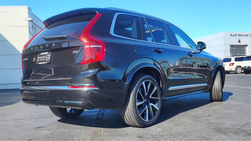 Used 2023 Volvo XC90 B6 Plus w/ Protection Package Premier image 3