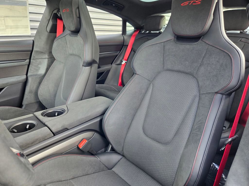 New 2026 Porsche Taycan GTS AWD/4WD image 5