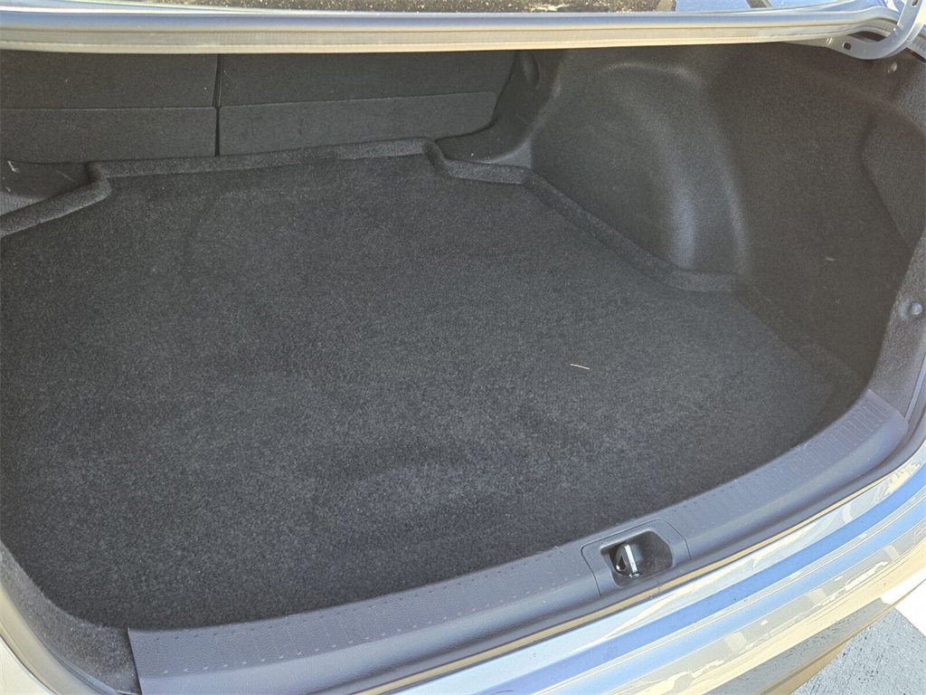 Used 2024 Toyota Corolla LE image 14