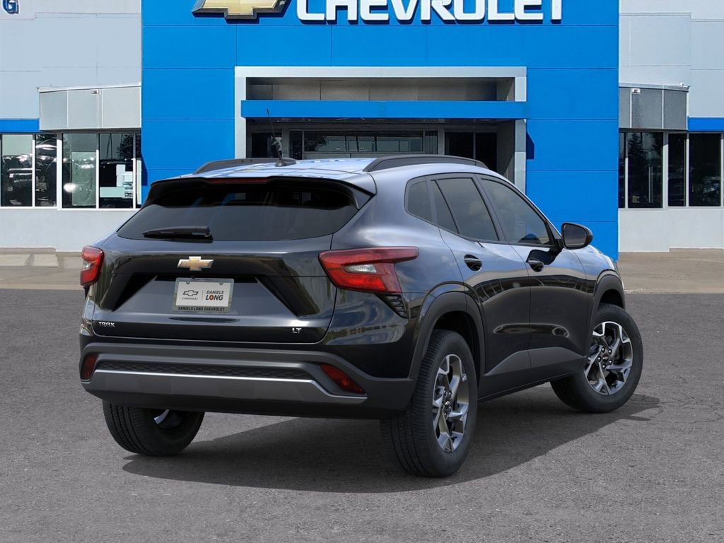 New 2026 Chevrolet Trax LT FWD image 4
