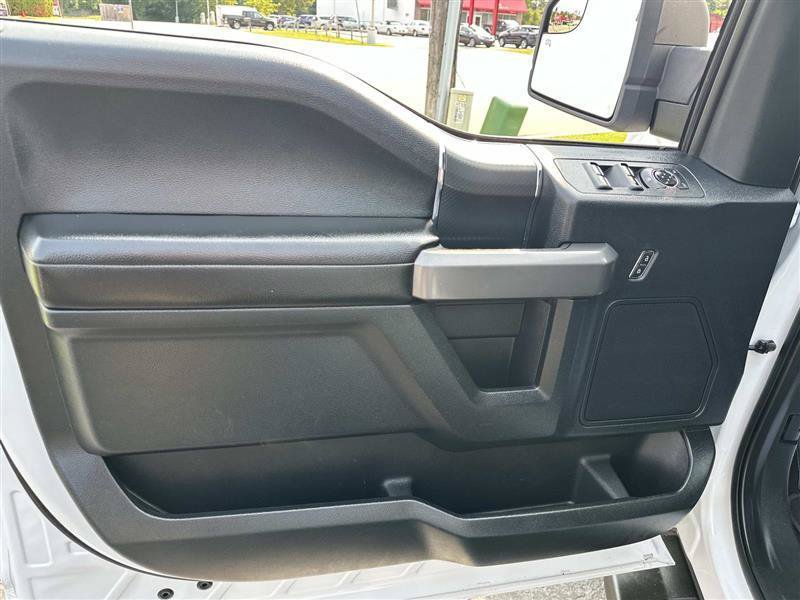 Used 2019 Ford F150 XLT w/ Equipment Group 302A Luxury AWD/4WD image 7
