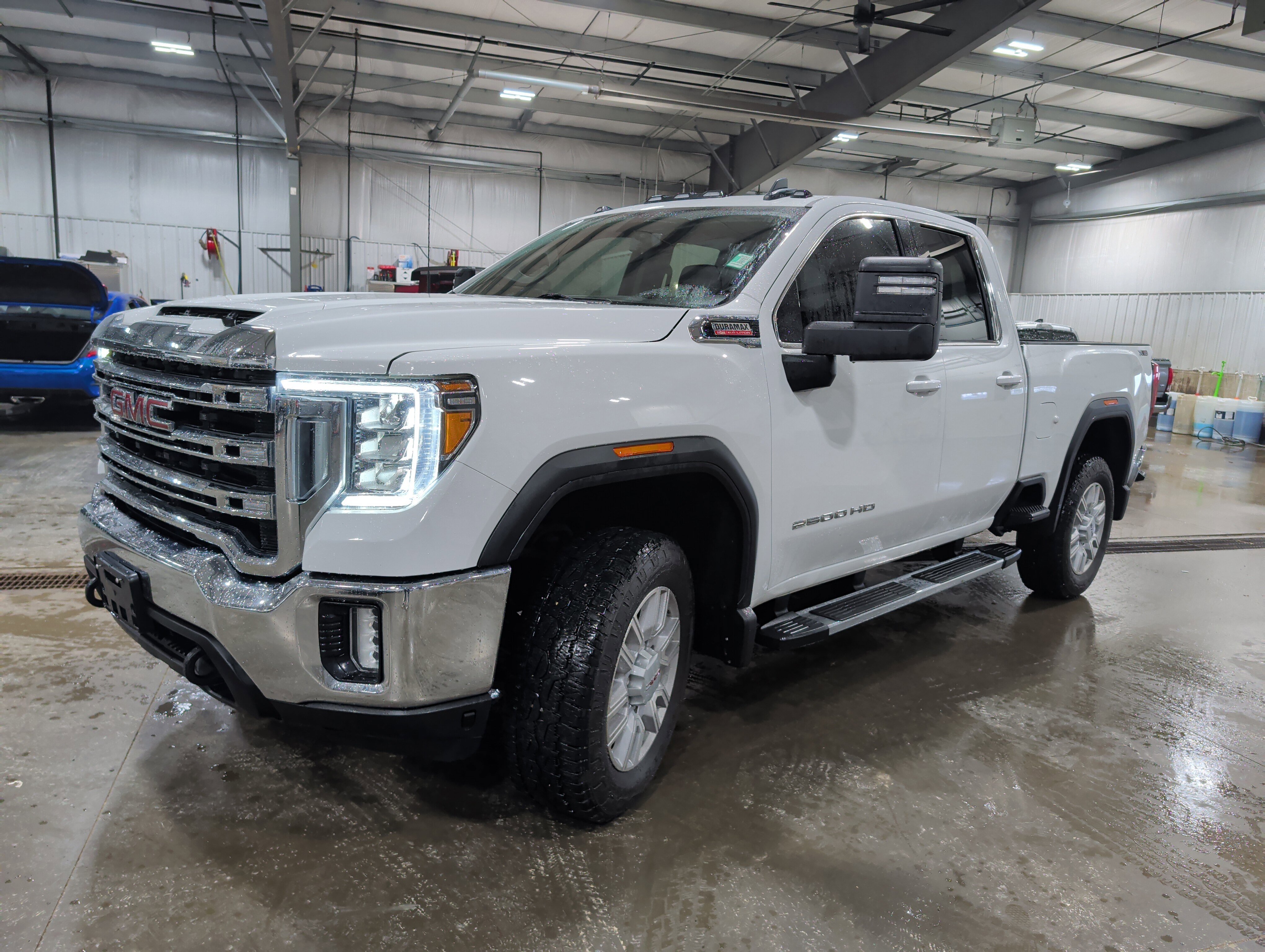 Used 2023 GMC Sierra 2500 SLE w/ SLE Value Package; image 6