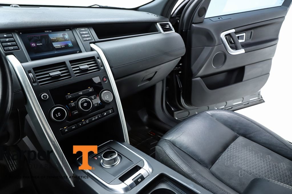 Used 2016 Land Rover Discovery Sport SE image 60