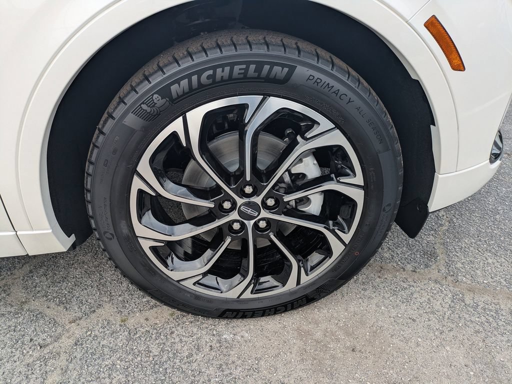 New 2026 Lincoln Nautilus Reserve AWD/4WD image 11