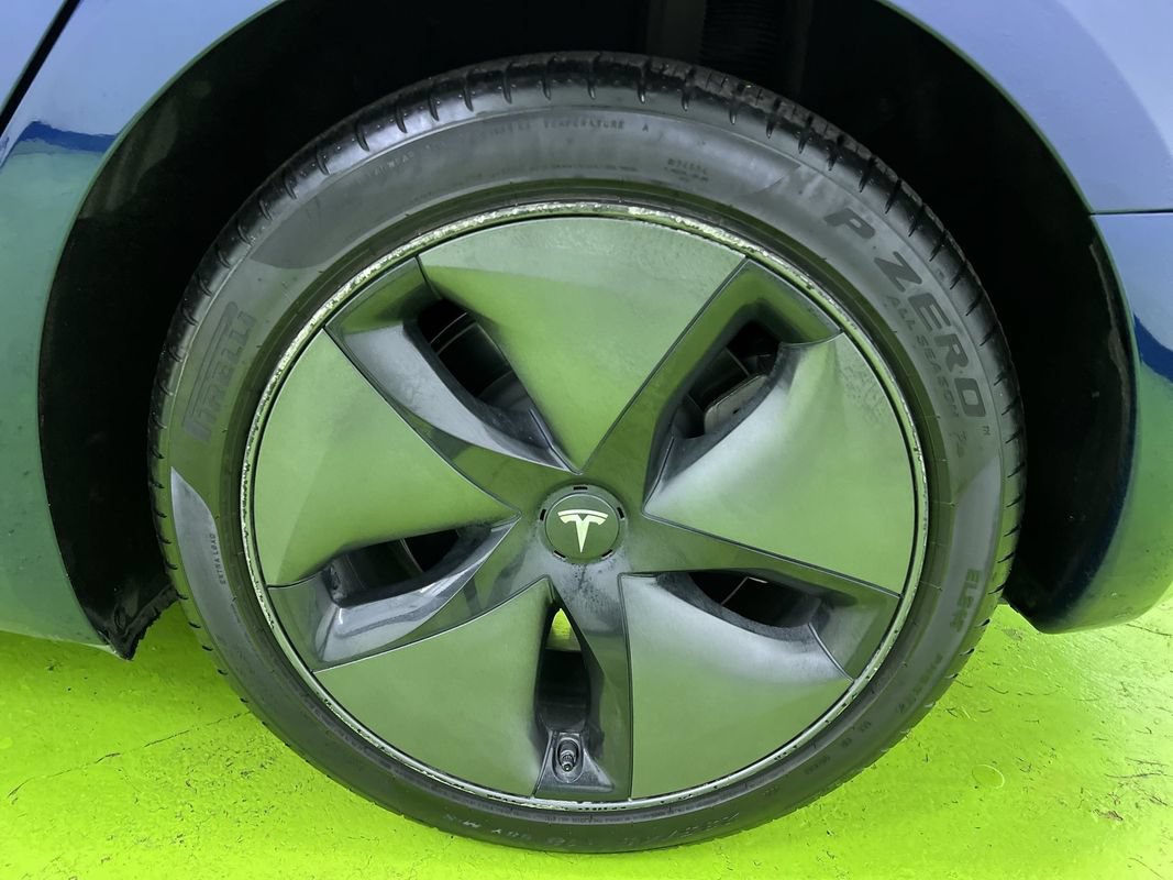 Used 2018 Tesla Model 3 Long Range AWD/4WD image 14
