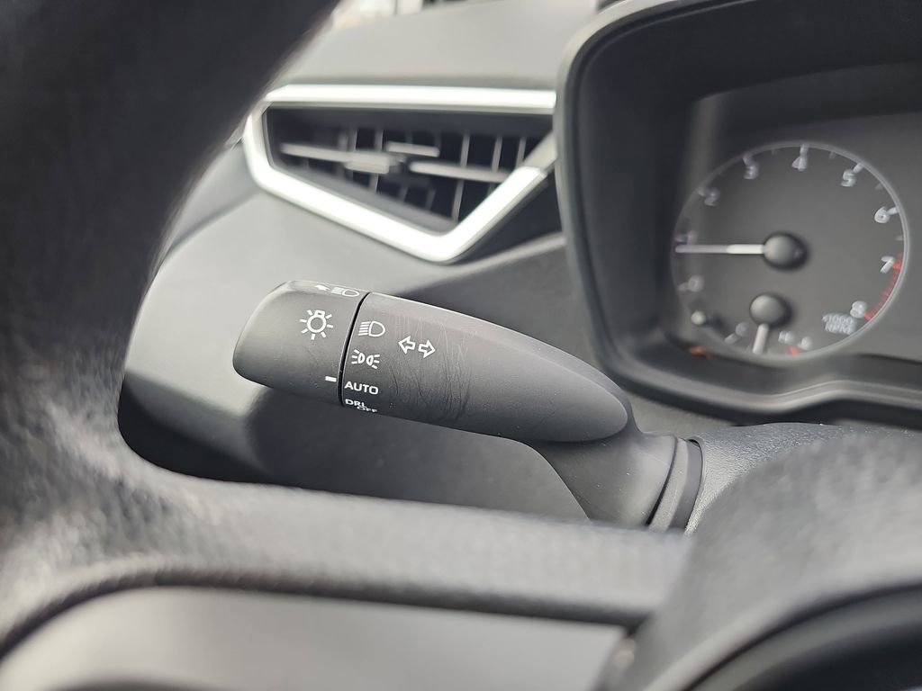 Used 2024 Toyota Corolla LE image 30