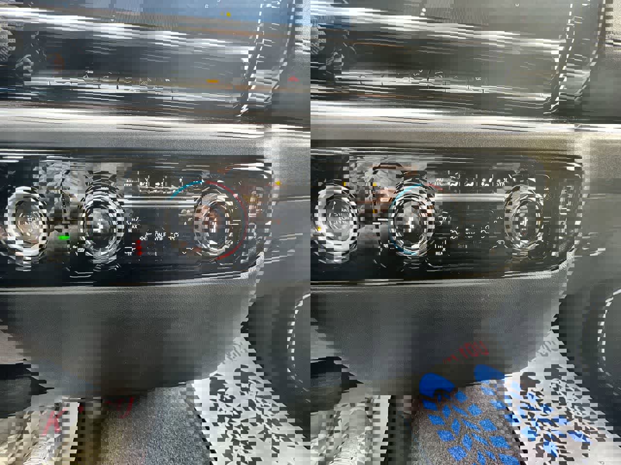 Used 2023 Chevrolet Silverado 1500 LT image 17