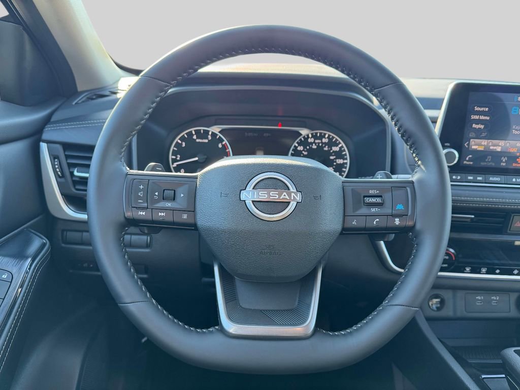 Certified 2025 Nissan Rogue SV image 14