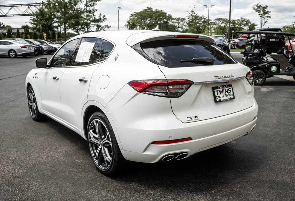 Used 2023 Maserati Levante GT AWD/4WD image 39