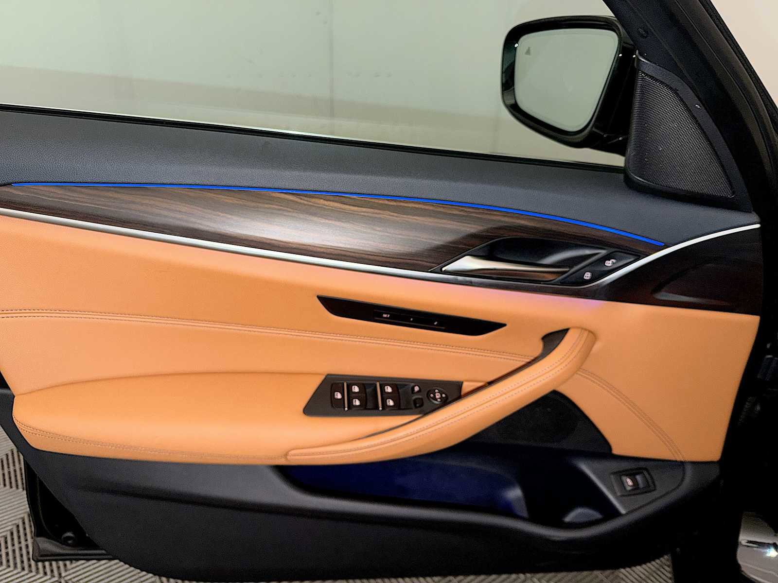 Certified 2023 BMW 530i xDrive w/ Convenience Package image 11