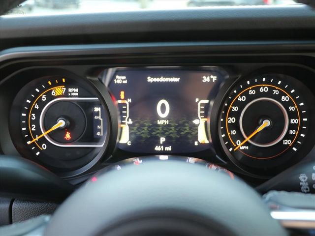 Used 2025 Jeep Wrangler Sahara image 28