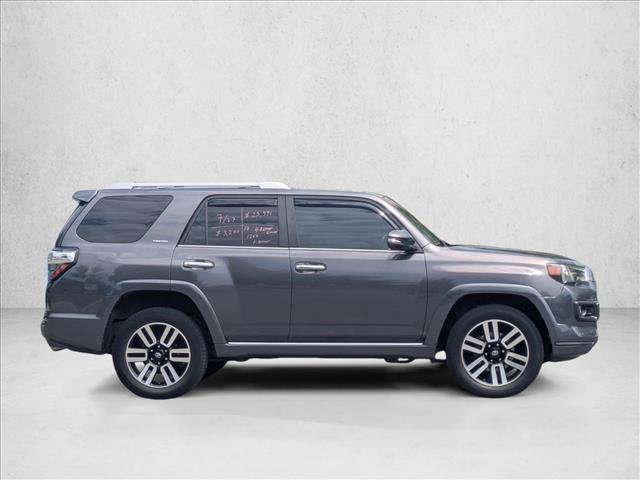 Used 2017 Toyota 4Runner Limited AWD/4WD image 4