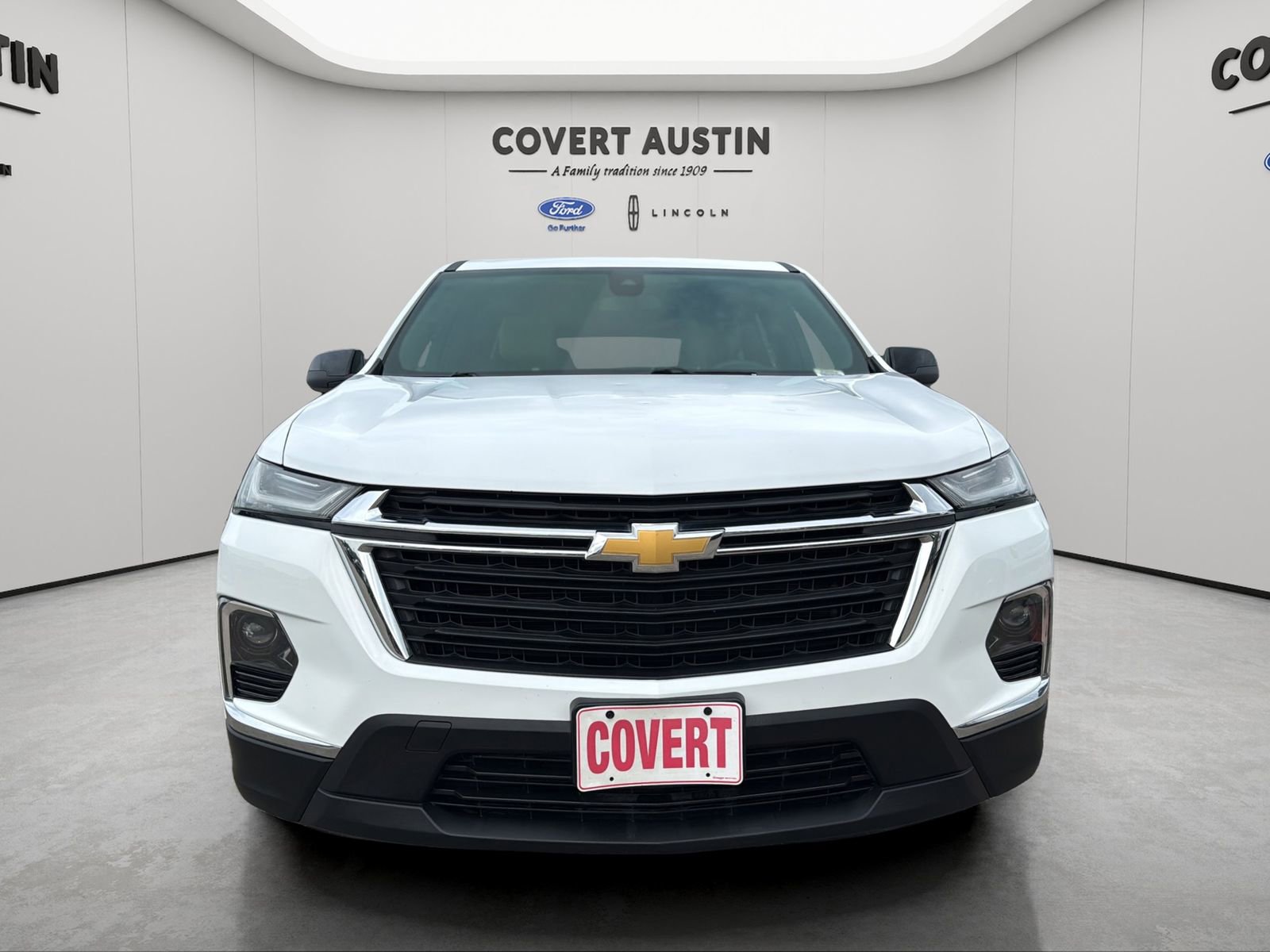 Used 2022 Chevrolet Traverse LS w/ LPO, Cargo Package FWD image 8