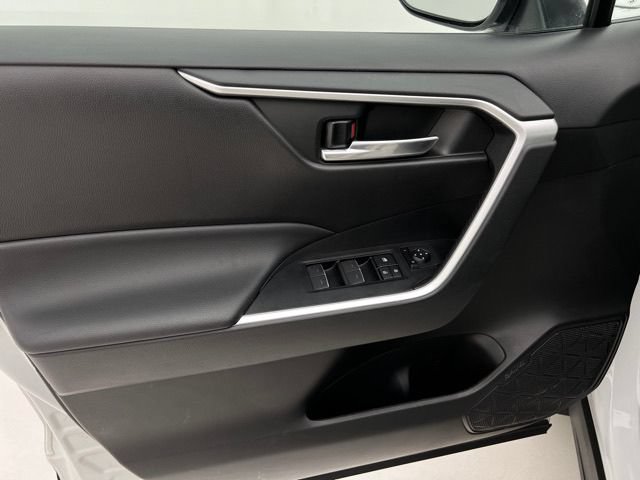 Used 2023 Toyota RAV4 XLE AWD/4WD image 24