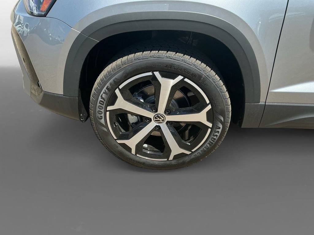 New 2026 Volkswagen Taos SEL AWD/4WD image 14