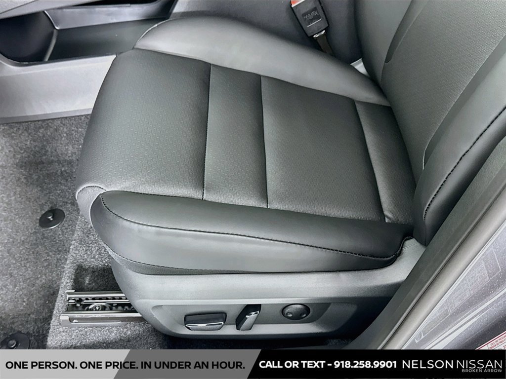 New 2026 Nissan Rogue Dark Armor FWD image 18