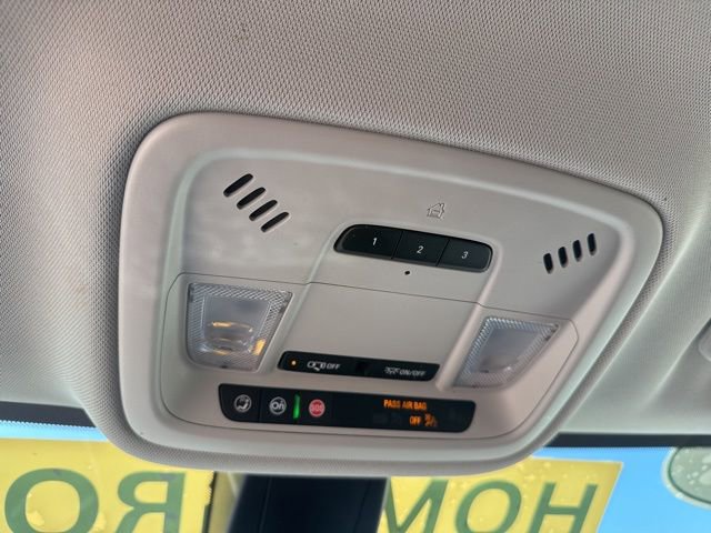 Used 2020 Chevrolet Traverse RS AWD/4WD image 32