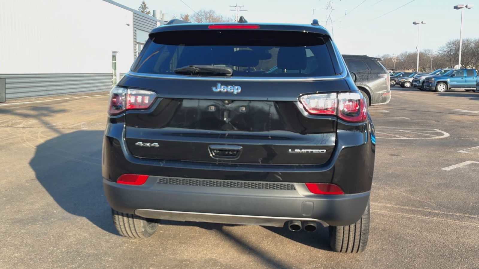 Used 2022 Jeep Compass Limited w/ Sun and Sound Group image 3