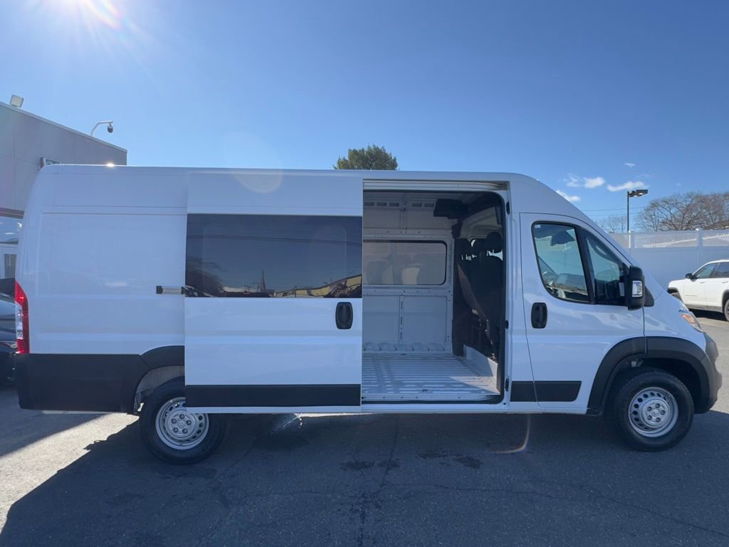 Used 2025 RAM ProMaster 3500 w/ Crew Van Package image 10