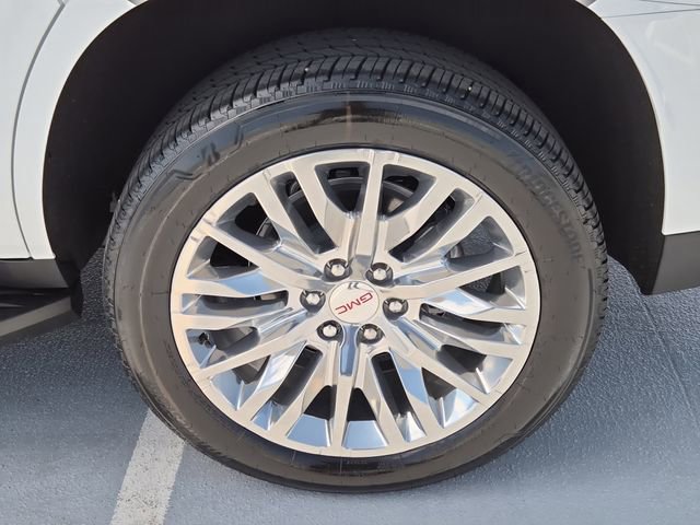 Used 2026 GMC Yukon Denali w/ Advanced Technology Package image 11