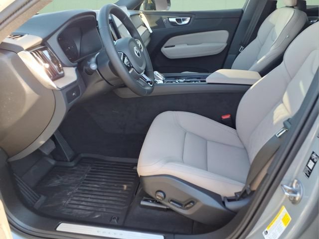 New 2026 Volvo XC60 B5 Plus w/ Protection Package Premier AWD/4WD image 14