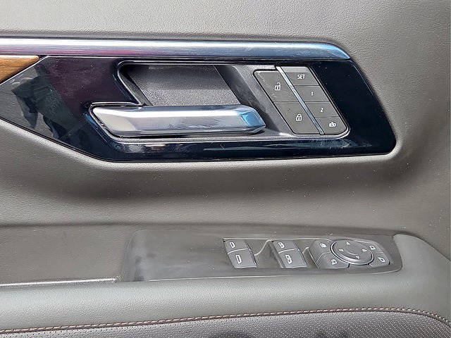 New 2026 Chevrolet Tahoe High Country AWD/4WD image 16