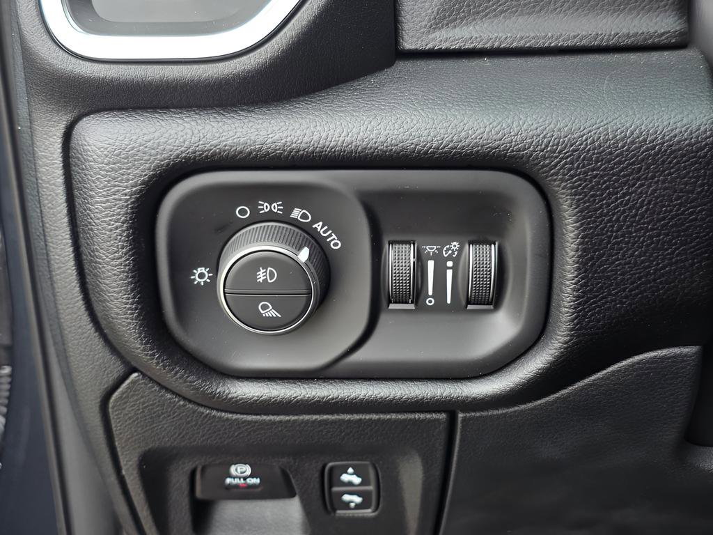Used 2026 RAM 1500 Big Horn AWD/4WD image 24