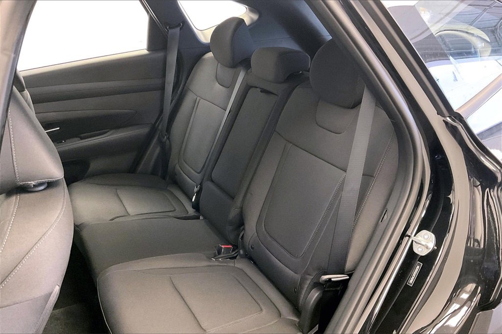 New 2025 Hyundai Tucson SE image 10