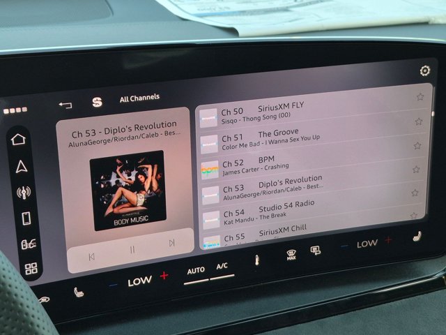 New 2027 Audi SQ6 e-tron Premium Plus AWD/4WD image 13
