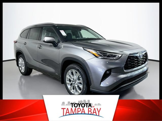 New 2026 Toyota Highlander Limited AWD/4WD image 1