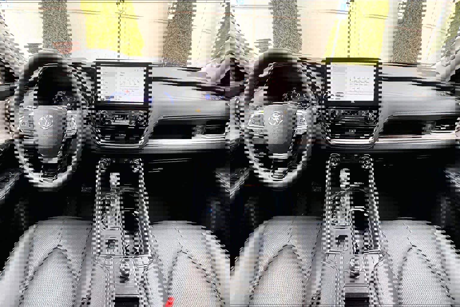 Used 2024 Toyota Grand Highlander Platinum image 15