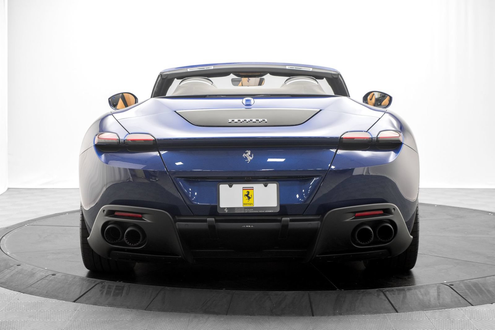 Used 2025 Ferrari Roma Spider RWD image 4