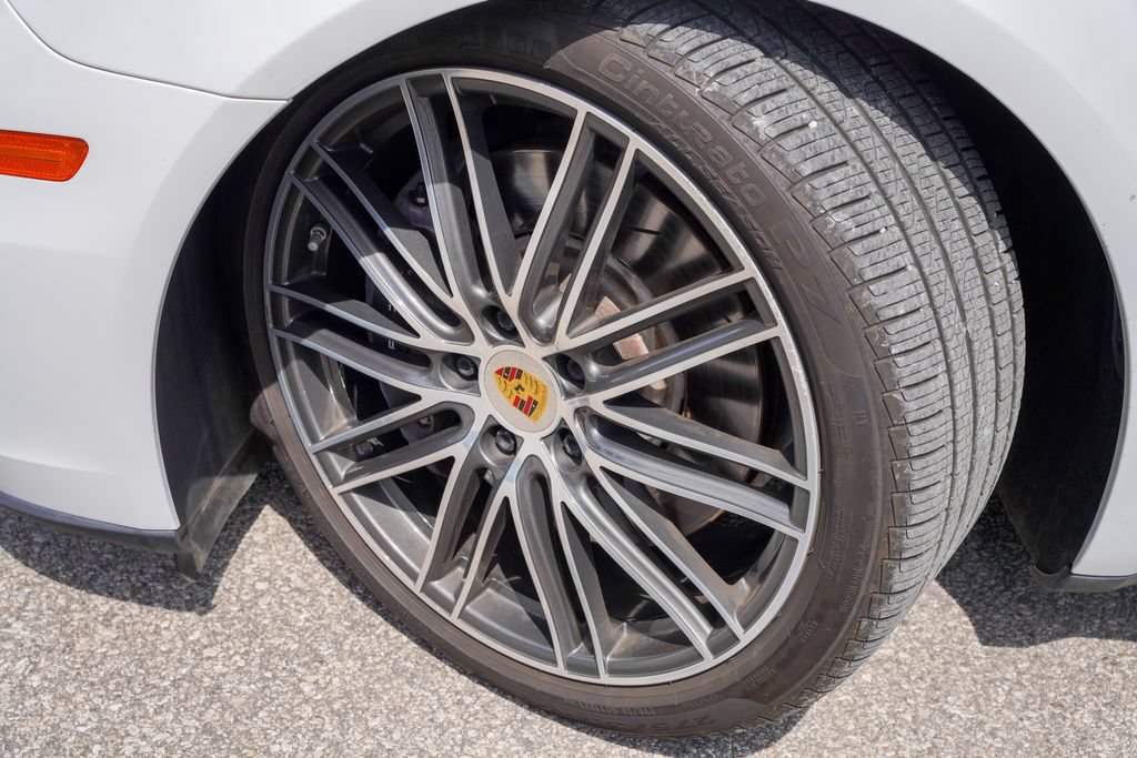 Used 2019 Porsche Panamera 4 AWD/4WD image 4