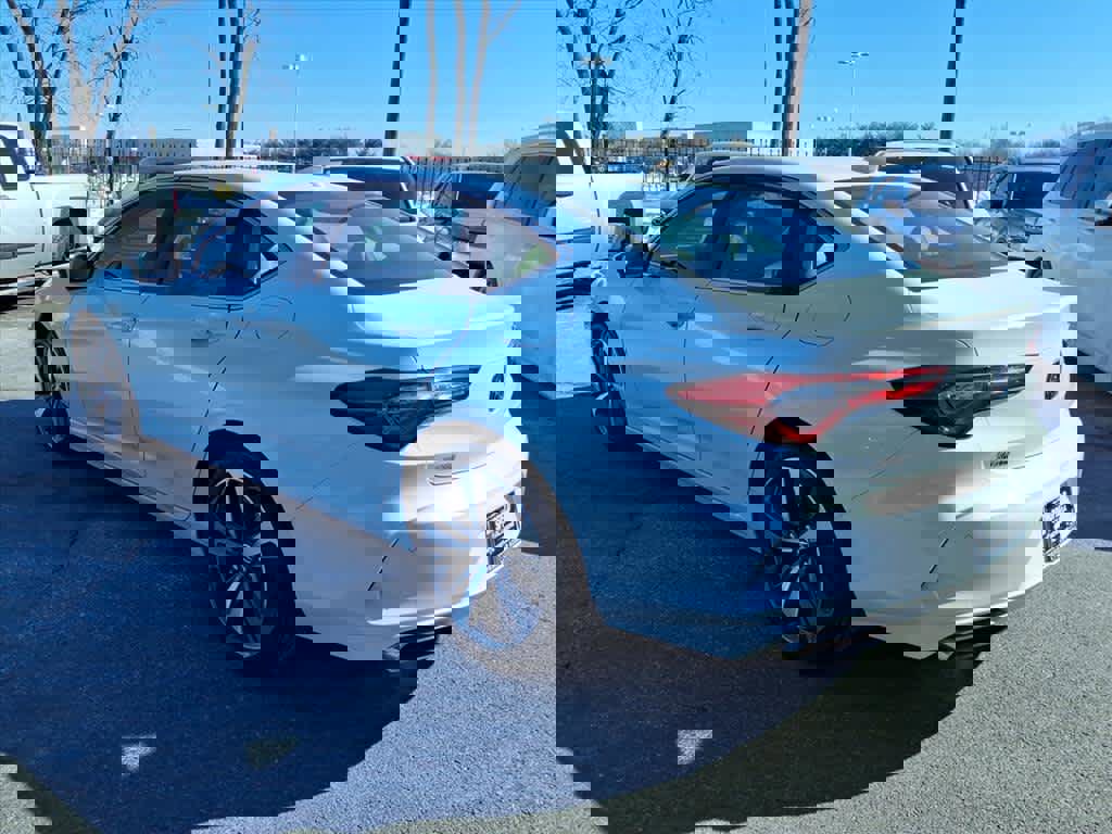 Certified 2025 Acura TLX w/ Technology Package image 4