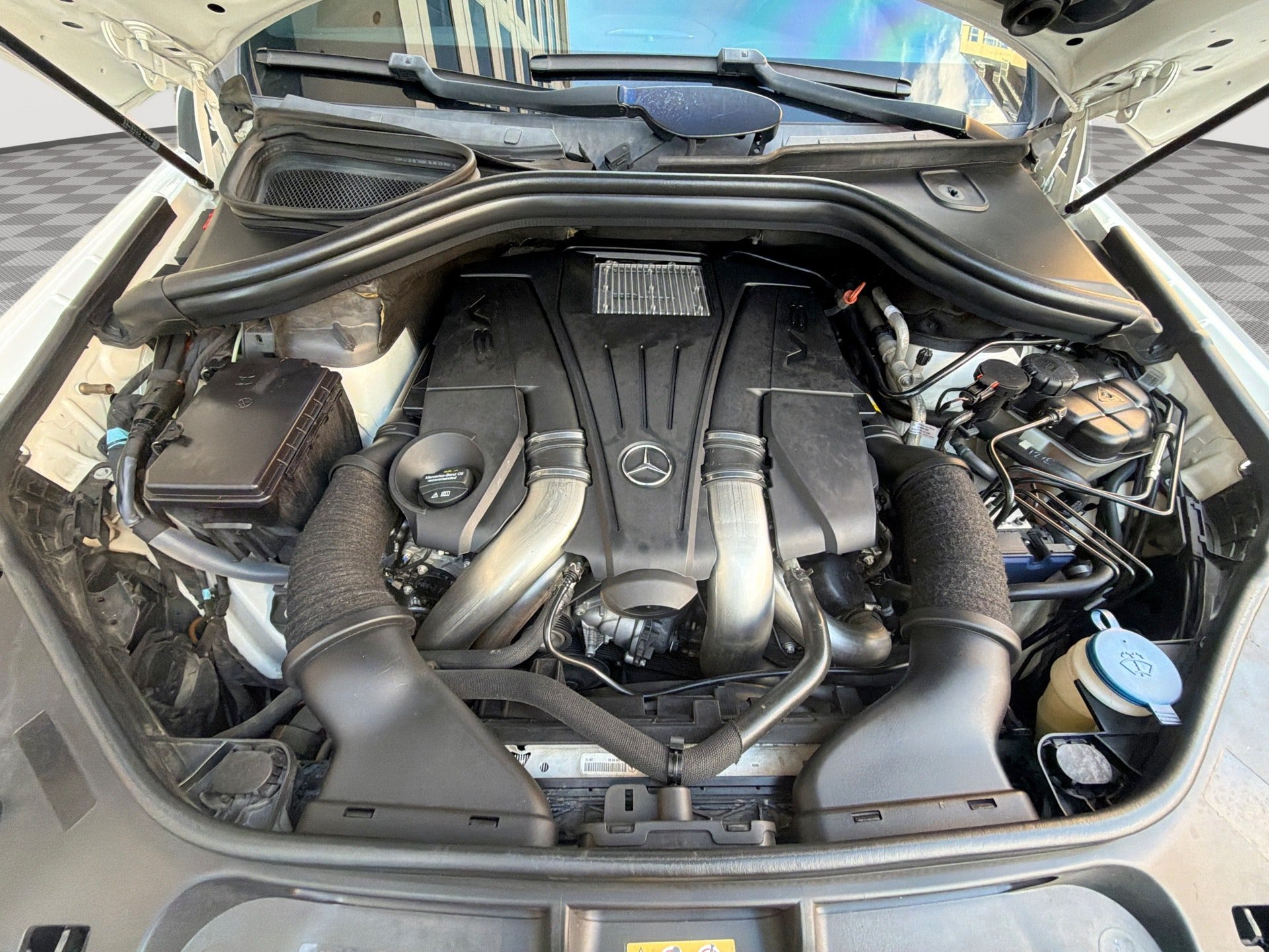 Used 2018 Mercedes-Benz GLS 550 4MATIC image 10