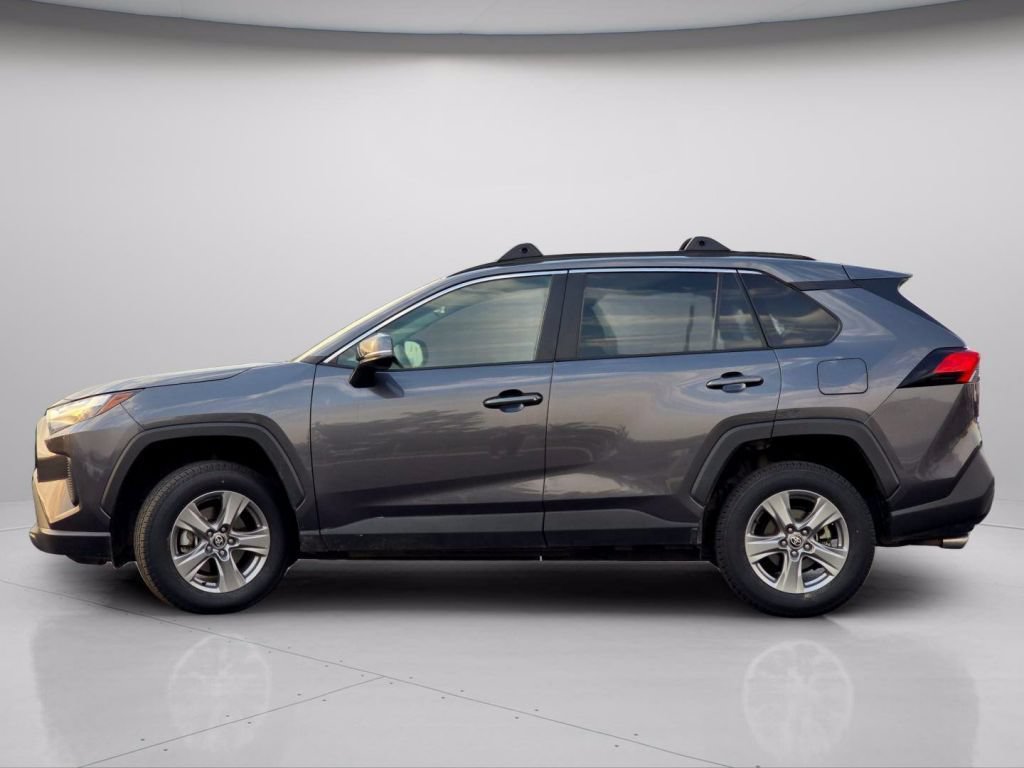 Used 2024 Toyota RAV4 XLE AWD/4WD image 19