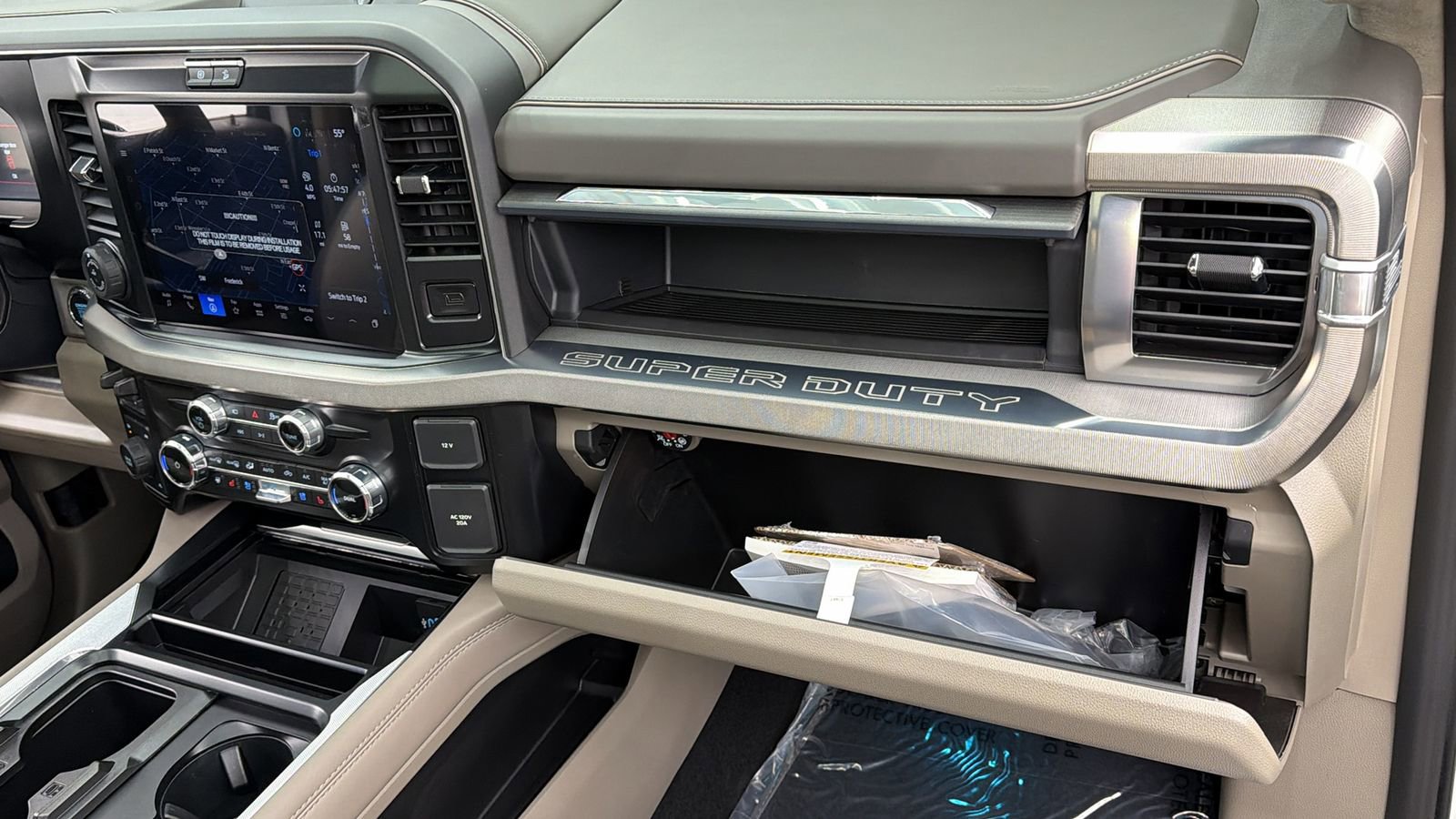 Used 2026 Ford F450 Platinum w/ Platinum Plus Package image 41