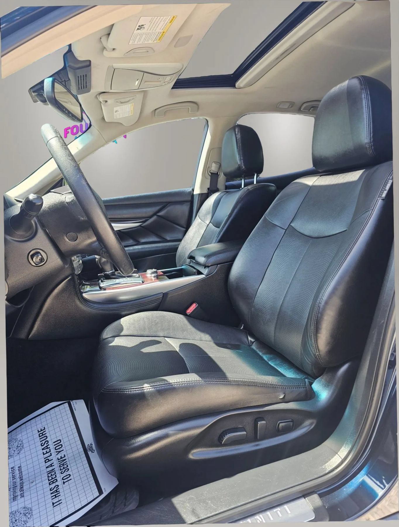 Used 2018 INFINITI Q70 Luxe RWD image 11