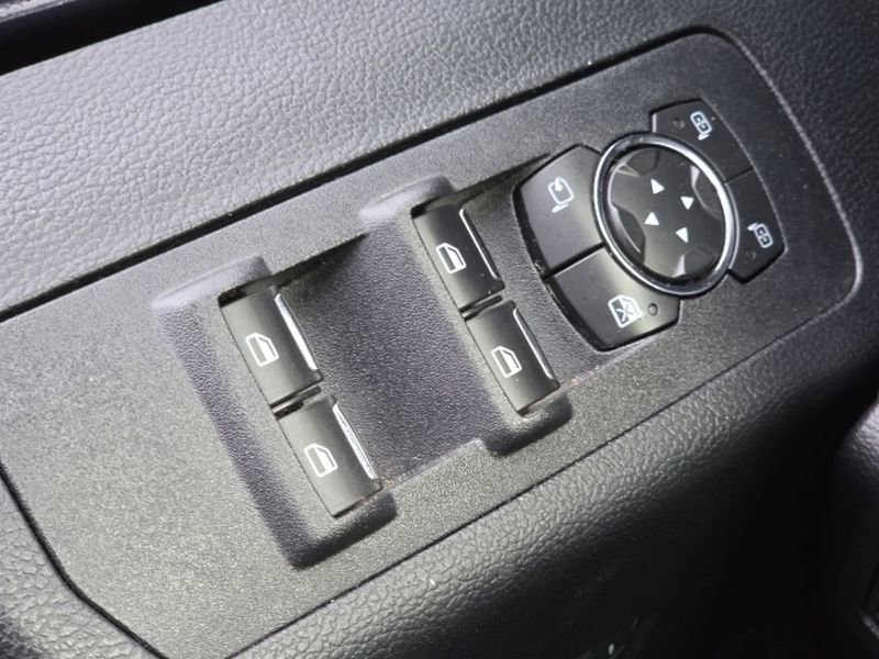 Used 2019 Ford F150 Lariat AWD/4WD image 13