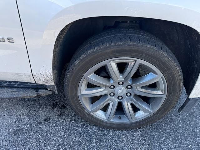 Used 2019 Chevrolet Tahoe LT w/ Luxury Package image 11