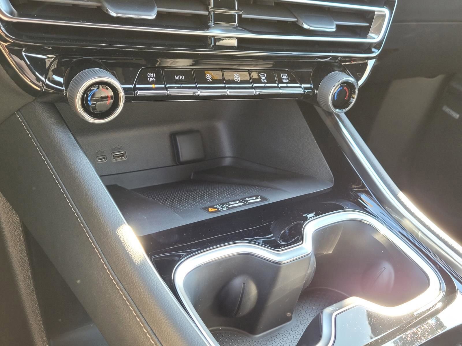 New 2026 Chevrolet Traverse High Country image 21