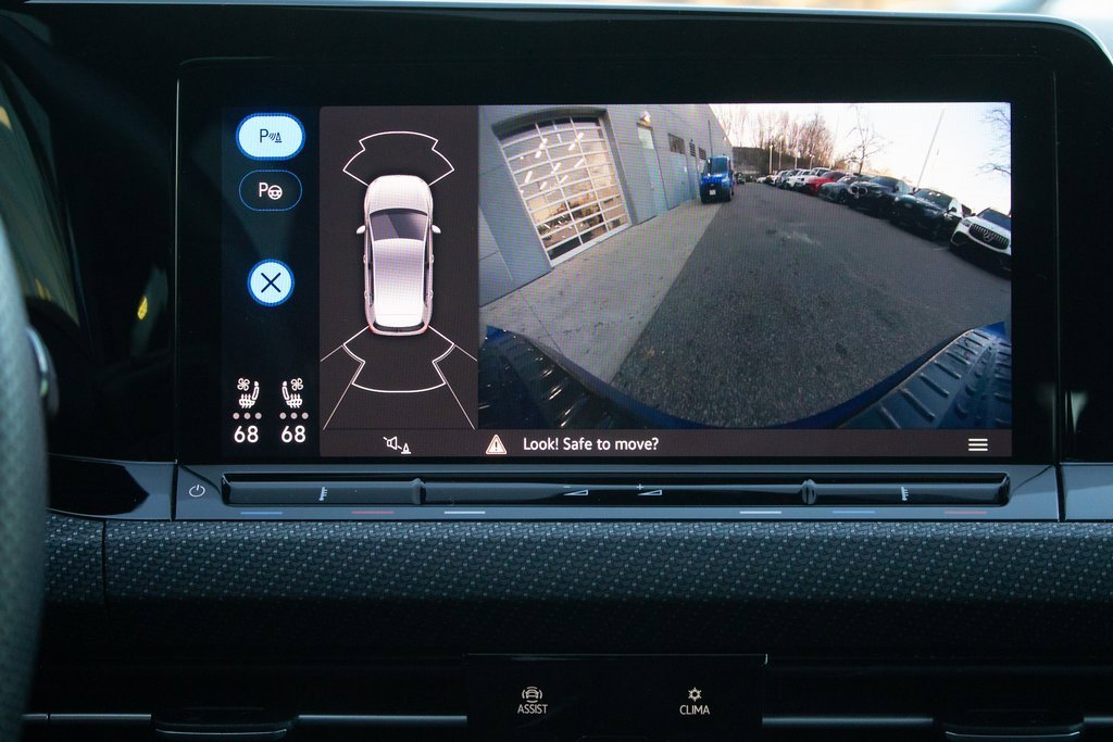 Used 2024 Volkswagen Golf R image 18